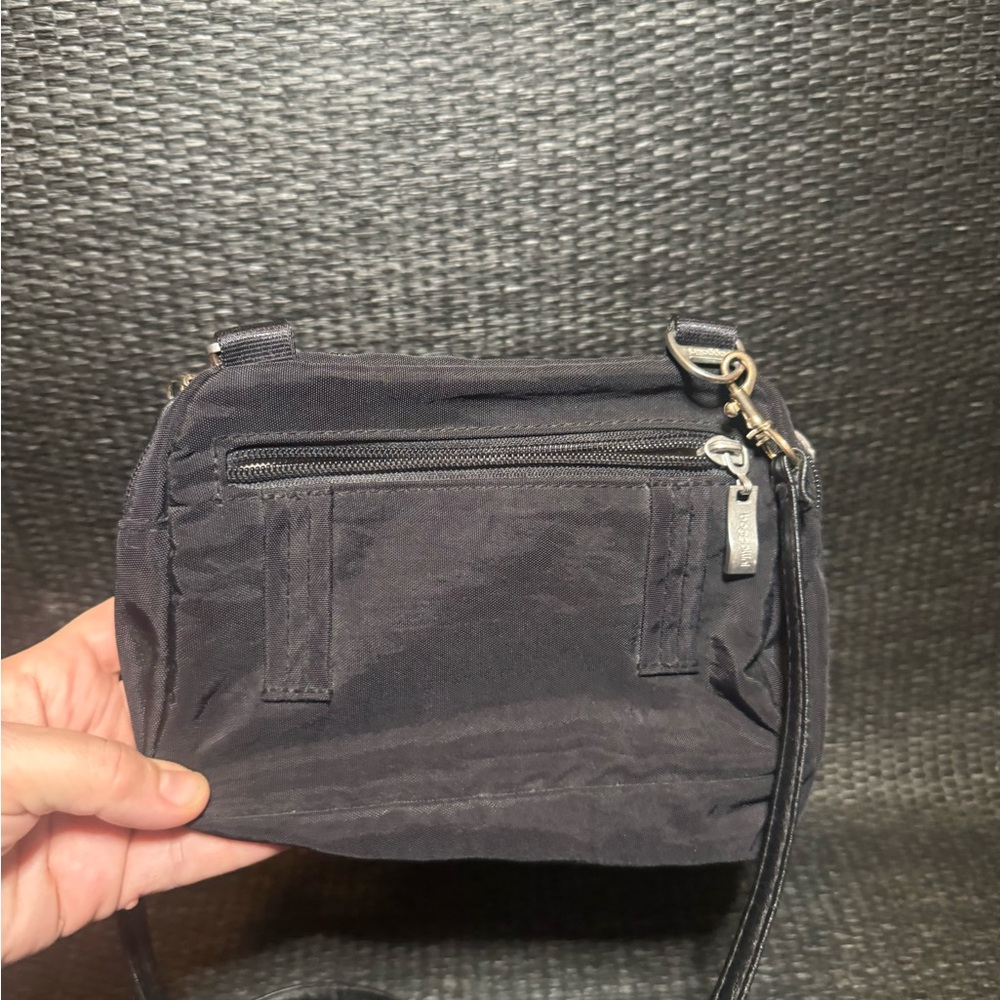 Baggallini Black Crossbody Bag - Picture 4 of 10